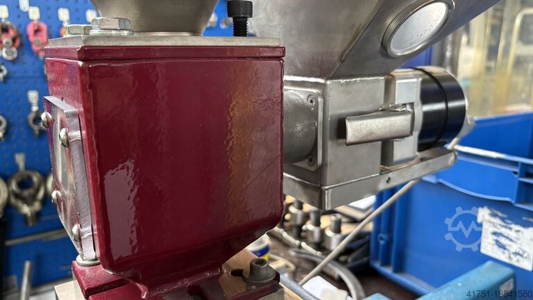 Dosing device Wittmann MC12