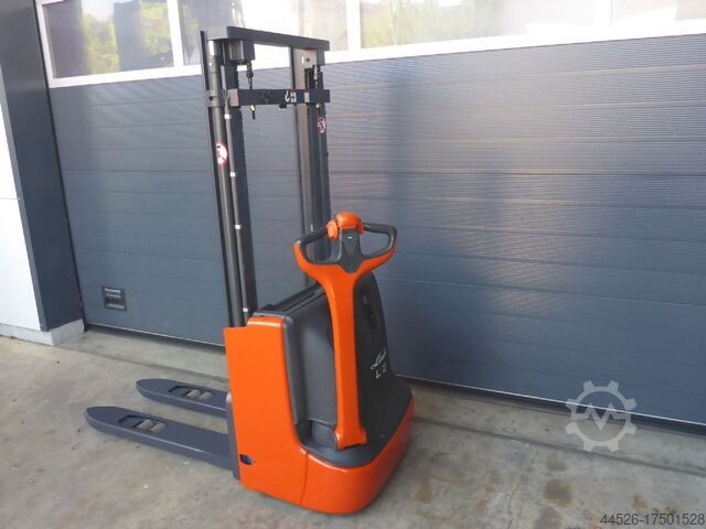 Hoogheffende truck Linde L12