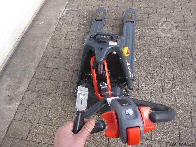 Paletli kamyon Linde MT15C