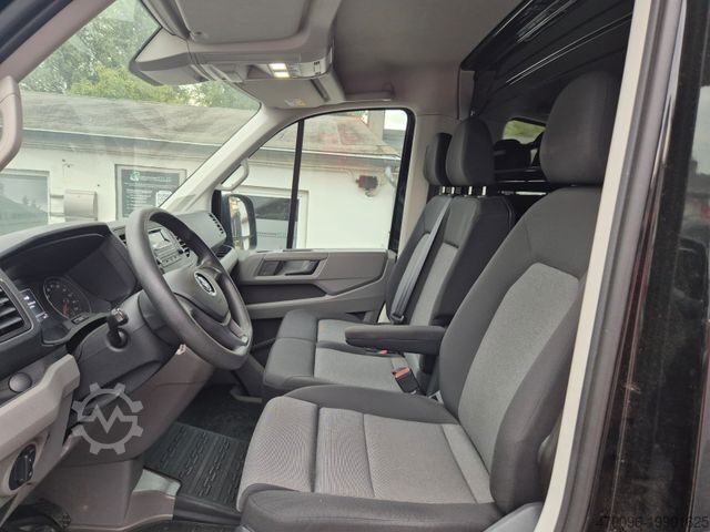 Vrachtwagen met bakwagen VOLKSWAGEN Crafter Koffer 35 lang FWD