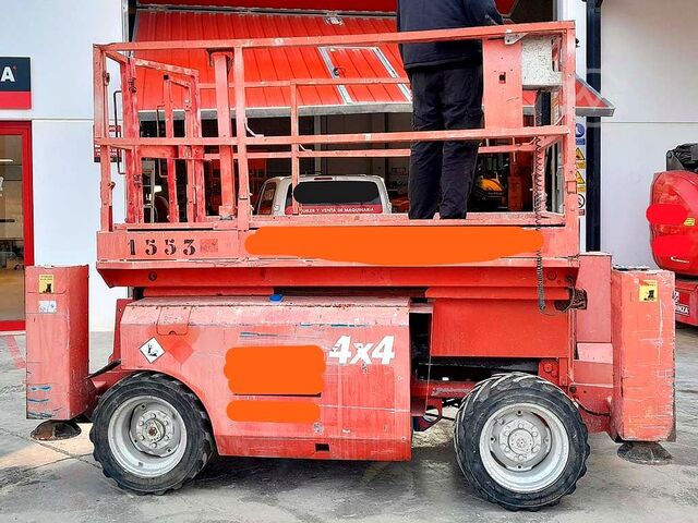 Schaarhoogwerker GENIE GS 2668 RT