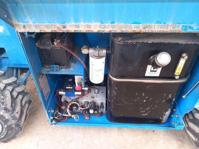 Schaarhoogwerker GENIE GS 2668RT