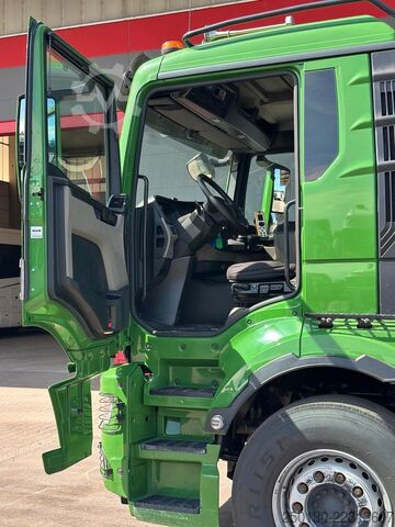 Haakarm vrachtwagen MAN TGS 26.520 6x2 BL MEIILLER RS21.60 AK
