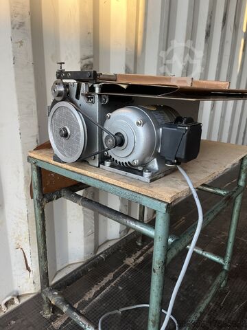 Machine à relier Tünkers