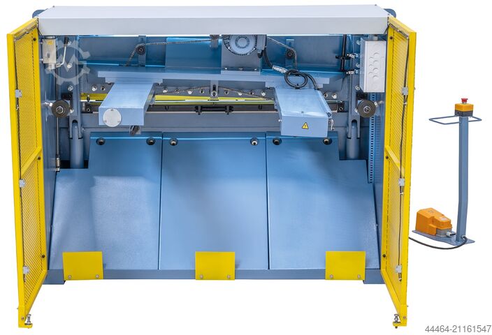 Guilhotina hidráulica Bernardo HST 1300 x 4