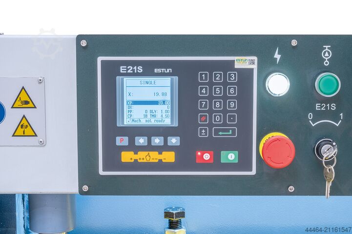 Guilhotina hidráulica Bernardo HST 1300 x 4