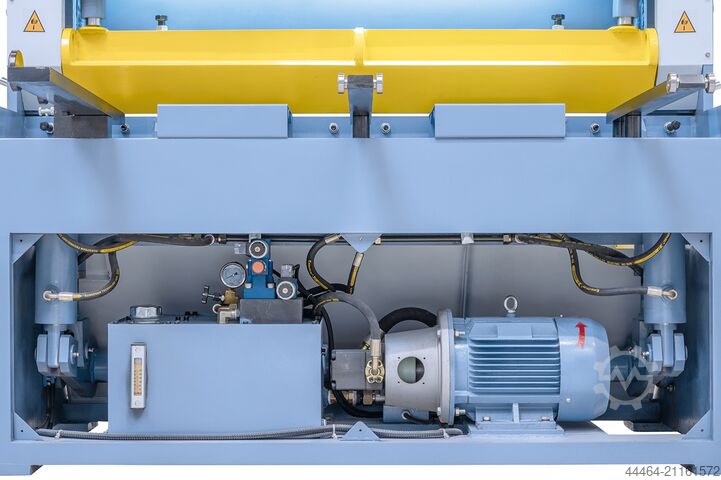 Guilhotina hidráulica Bernardo HST 1300 x 6