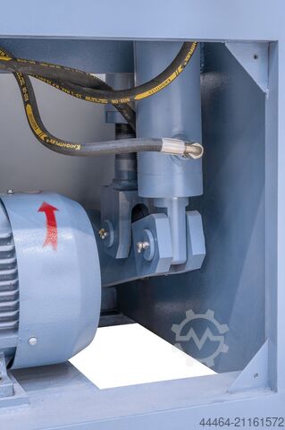 Guilhotina hidráulica Bernardo HST 1300 x 6