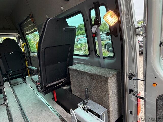 Minibus FORD Transit 2.0 TdCi 74 Kw L2H3 9 Sitze+Lift+Klima