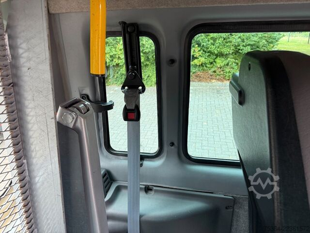 Minibus FORD Transit 2.0 TdCi 74 Kw L2H3 9 Sitze+Lift+Klima