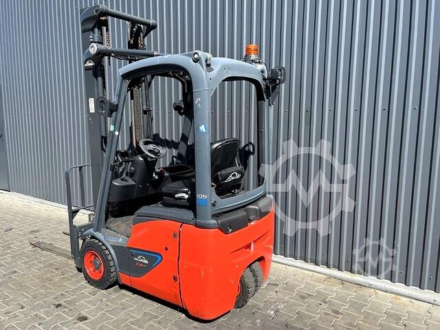 Elektrische vorkheftruck 3 wielen Linde E12-02