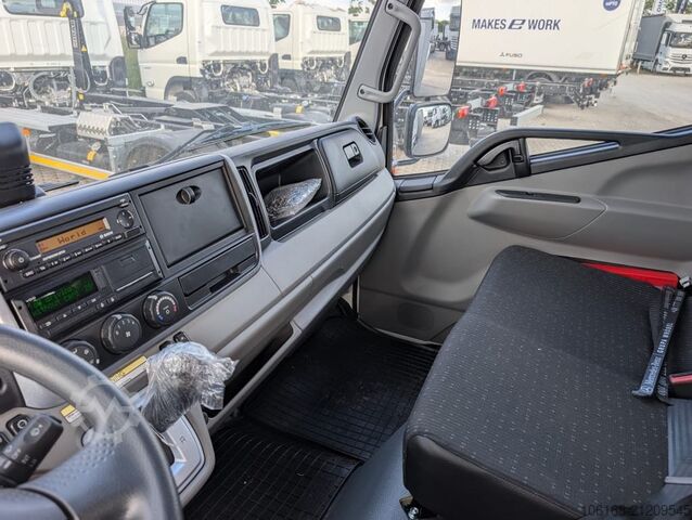 Truck-mounted crane van Fuso Canter 9C18 Fassi M40 Pritsche 4,5 m