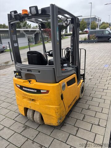 Elektromos – 3 kerék Jungheinrich EFG 215