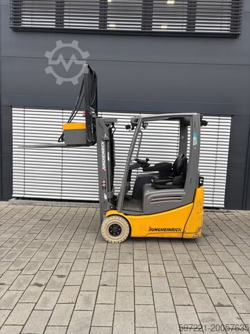 Elektromos – 3 kerék Jungheinrich EFG 215