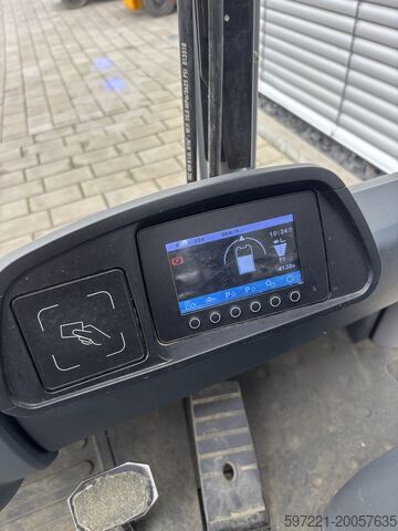Elektromos – 3 kerék Jungheinrich EFG 215