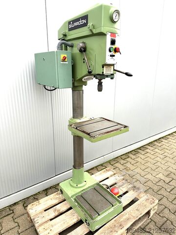 Column drilling machine/Gillardon GB 20 GILLARDON GB 20