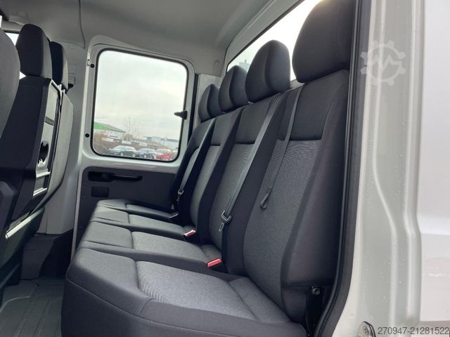 Pick-up van VOLKSWAGEN Crafter Pritsche 35 DOKA MR 4M TEMP KLIMA AHK
