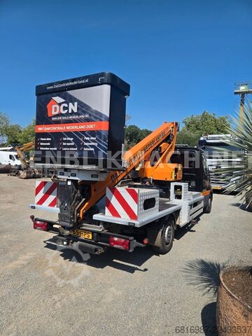 Radna platforma montirana na kamionu IVECO 35S14
