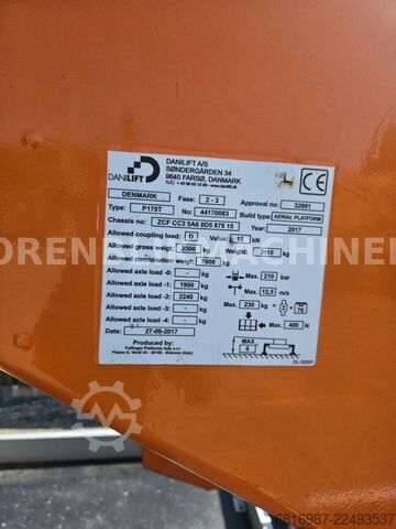 Radna platforma montirana na kamionu IVECO 35S14