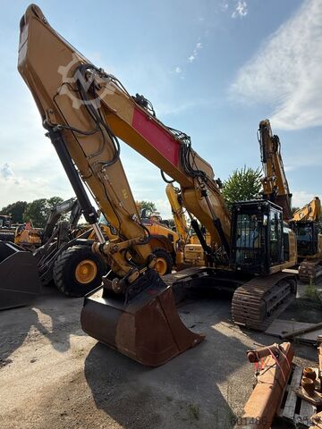 Rupsgraver CATERPILLAR 330 F