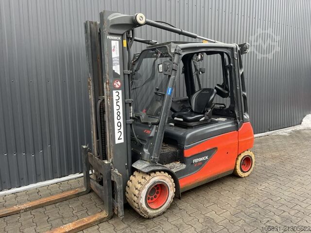 Electric 4-wheel forklift Linde E35L