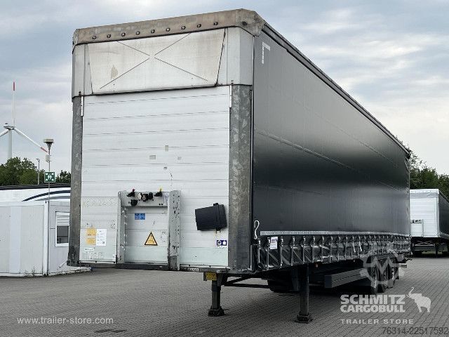 Semiremorcă deschisă cu prelată Schmitz Cargobull Curtainsider Mega Getränke
