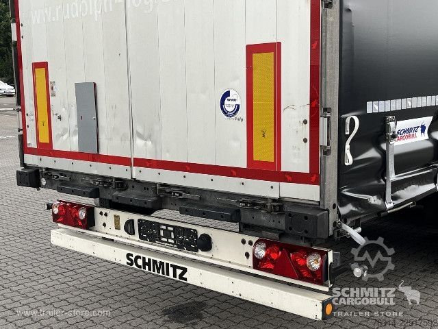 Semiremorcă deschisă cu prelată Schmitz Cargobull Curtainsider Mega Getränke