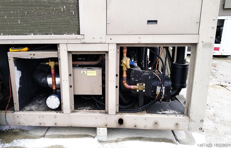 Køler York 835 kW.