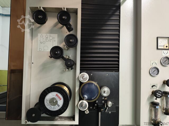 Tel erozyon makinesi AccuteX AU-1000iA