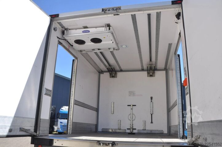 Gekoeld/bevroren transport Volvo FL 250 CARRIER SUPRA 850 Mt D+E / DHOLLANDIA / ...