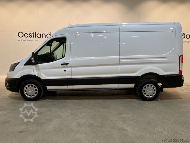 Dobozos furgon Ford Transit 350 2.0 TDCI L3H2 Trend 130 PK Automaat...