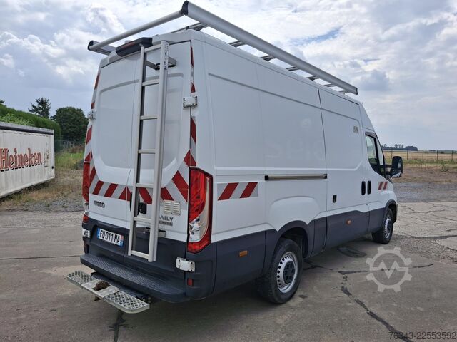Skåpbil IVECO DAILY 35S14 - V12 - HI-MATIC - E6d