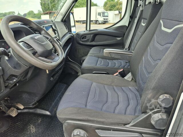 Skåpbil IVECO DAILY 35S14 - V12 - HI-MATIC - E6d