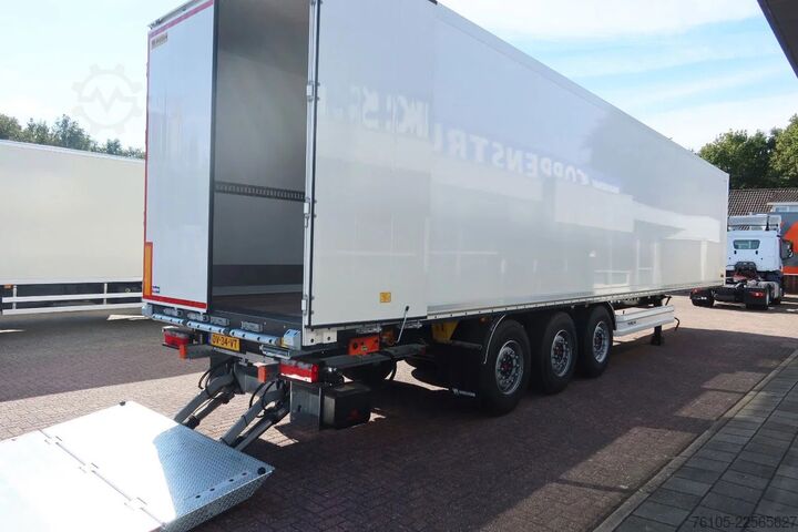 Koffer Wielton 3 Asser. Gesloten met Dhollandia klep 2500 kg L...