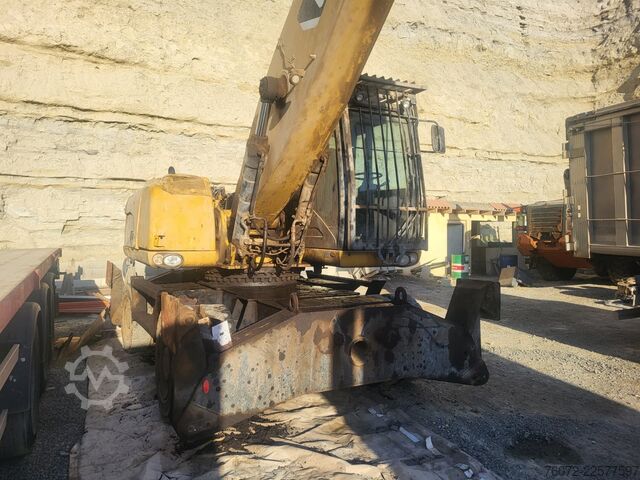 Tekerlekli yükleyici Caterpillar M322D