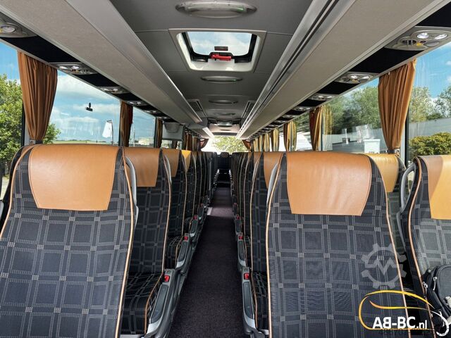 Távolsági autóbusz MERCEDES-BENZ Tourismo, 64 Seats