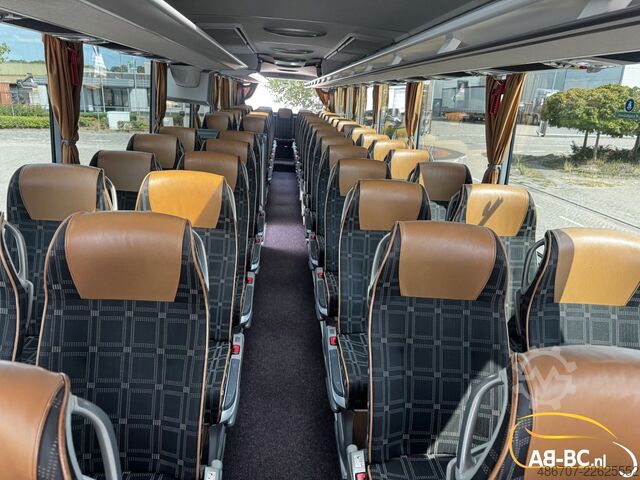 Távolsági autóbusz MERCEDES-BENZ Tourismo, 64 Seats