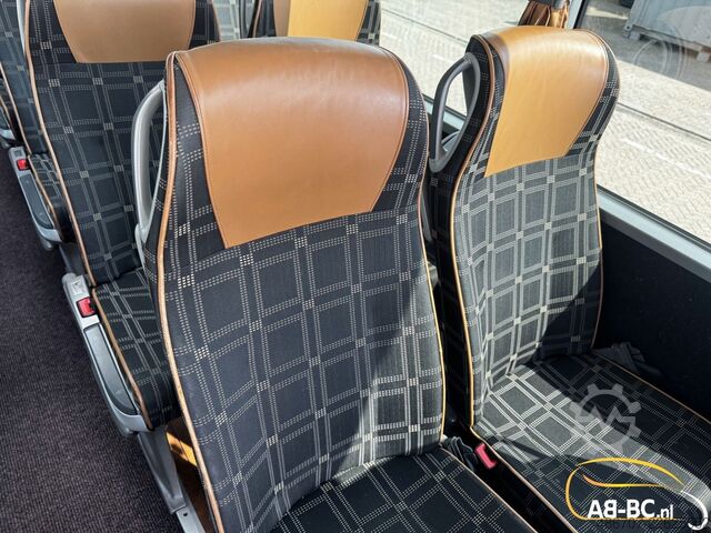Távolsági autóbusz MERCEDES-BENZ Tourismo, 64 Seats