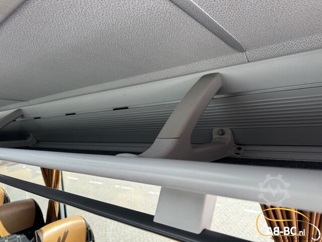 Távolsági autóbusz MERCEDES-BENZ Tourismo, 64 Seats