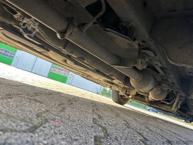 Fourgon tôlé RENAULT Trafic 1,6 / Einspritzung defekt / Klima