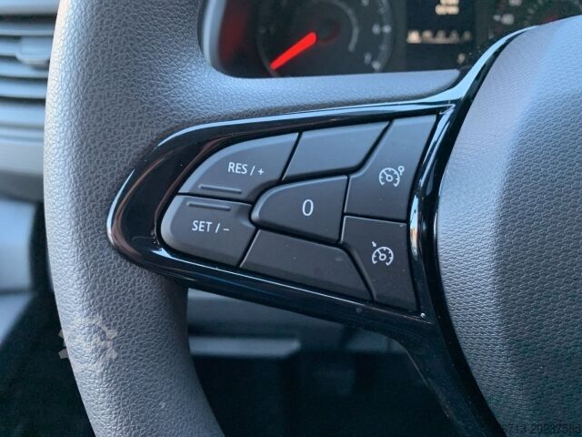 Panel van Renault Trafic LKW L2H1 3,1t BLUE dCi 130 KOMFORT NAVI