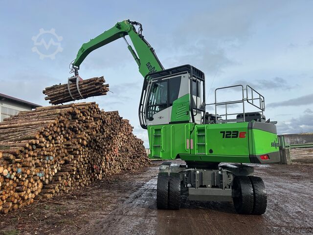 Sennebogen Koparka do drewna okrągłego Bagger 723 E