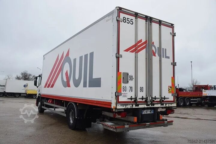 Resväska Scania P280