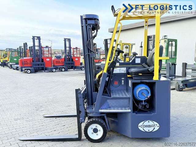 Négyirányú targoncát Combilift CB3000 GAS TRIPLEX 4900 FREE-LIFT