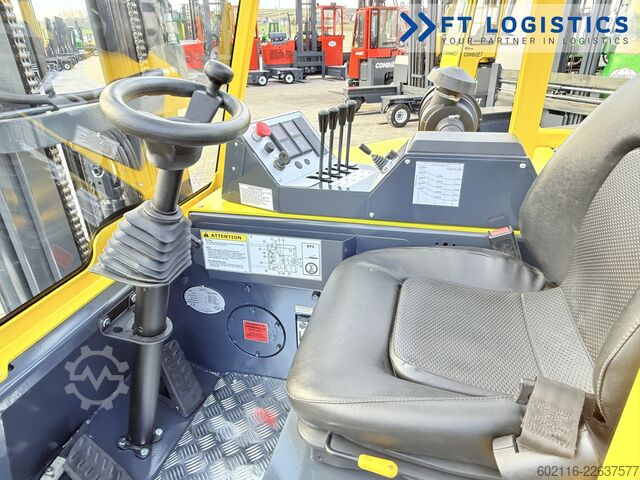 Négyirányú targoncát Combilift CB3000 GAS TRIPLEX 4900 FREE-LIFT