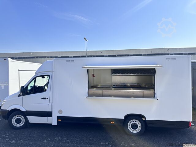 Salgsvogn / madvogn Mercedes-Benz Foodtruck, Imbisswagen, Food Truck mit neuer Küche und Ausstattung