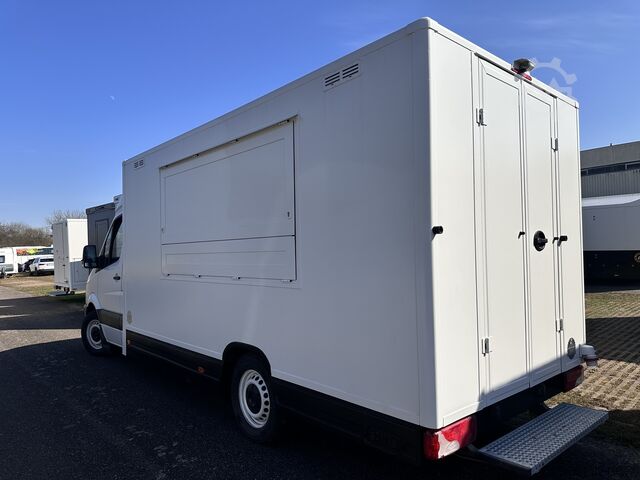 Καρότσι πωλήσεων / φορτηγό τροφίμων Mercedes-Benz Foodtruck, Imbisswagen, Food Truck mit neuer Küche und Ausstattung