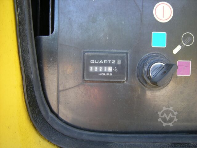 Teleszkópos munkaállvány JLG 660SJ