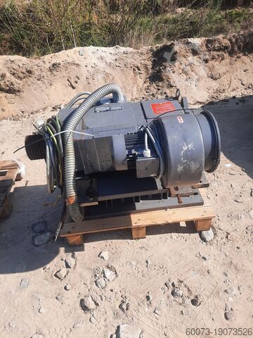 řídicí jednotka Baumüller GNAG 132 SN 31KW 400V 87A MANROLAND 300