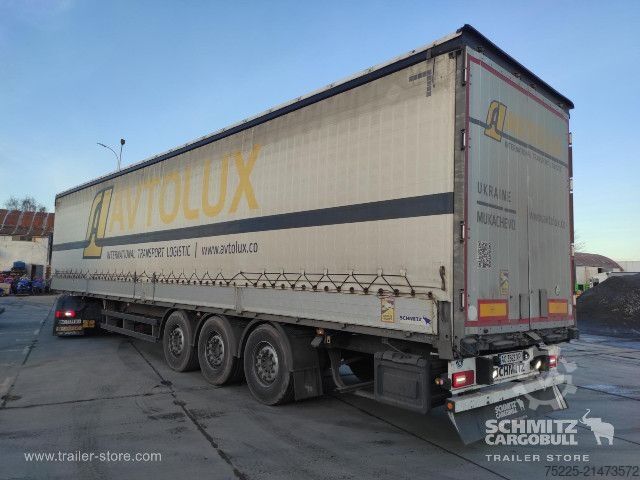 Öppen semitrailer med kapell Schmitz Cargobull Curtainsider Standard